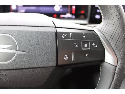 Opel Grandland 1.2 Turbo Hybrid GS / Navigatie / 360 Camera / Head-up display / Keyless / Parkeersensoren / Stuu... ActivLease financial lease
