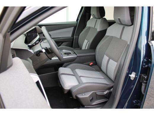 Opel Grandland 1.2 Turbo Hybrid GS / Navigatie / 360 Camera / Head-up display / Keyless / Parkeersensoren / Stuu... ActivLease financial lease