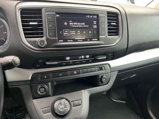 Opel Vivaro 2.0 BlueHDi 145pk L2 Automaat Airco Navigatie Camera ActivLease financial lease