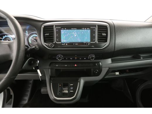 Opel Vivaro-e L3H1 75 kWh | Snelladen | SOH 91% | Airco | Cruise | Camera | 3 Zits | HuD | Carplay | Parkeersens. ActivLease financial lease