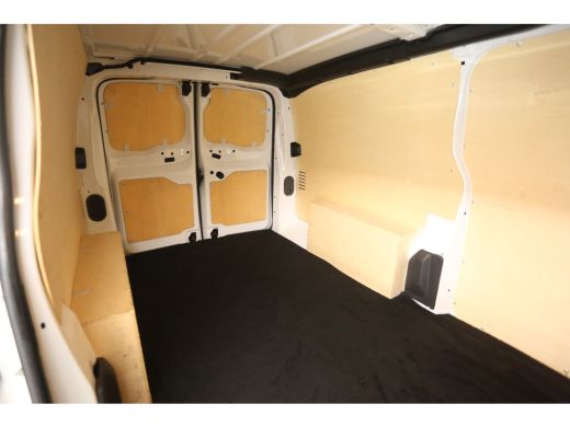 Opel Vivaro-e L3H1 75 kWh | Snelladen | SOH 91% | Airco | Cruise | Camera | 3 Zits | HuD | Carplay | Parkeersens. ActivLease financial lease