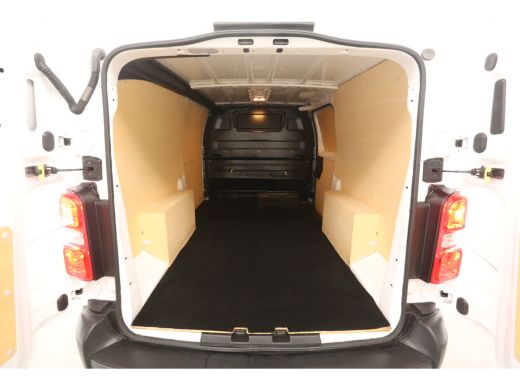 Opel Vivaro-e L3H1 75 kWh | Snelladen | SOH 91% | Airco | Cruise | Camera | 3 Zits | HuD | Carplay | Parkeersens. ActivLease financial lease