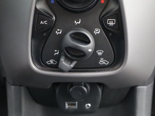 Peugeot 108 1.0 e-VTi Active | Airco | Boordcomputer | Stuurwiel multifunctioneel ActivLease financial lease
