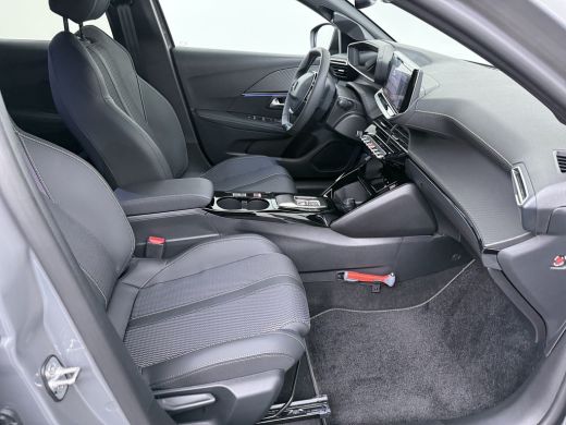 Peugeot 208 | Demo Deal | GT, | 17'' lichtmetalen velgen 'YANAKA', afgewerkt in zwart Orbital met glanzende m... ActivLease financial lease