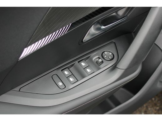 Peugeot e-2008 Allure | Active Safety Brake met camera en radar (automatisch noodremsysteem) met Distance Alert ... ActivLease financial lease
