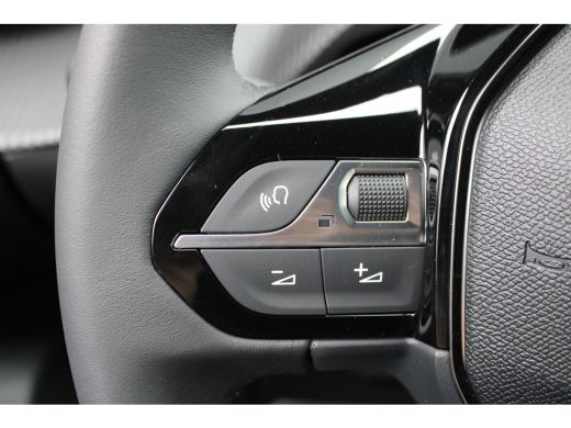 Peugeot e-2008 Allure | Active Safety Brake met camera en radar (automatisch noodremsysteem) met Distance Alert ... ActivLease financial lease