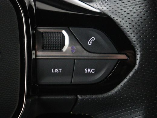 Peugeot e-208 | SOH 92,2% | Half leder | Stoelverwarming | Navigatie | Climate control | Carplay | Camera | Par... ActivLease financial lease