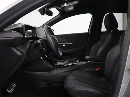 Peugeot e-208 | SOH 92,2% | Half leder | Stoelverwarming | Navigatie | Climate control | Carplay | Camera | Par... ActivLease financial lease