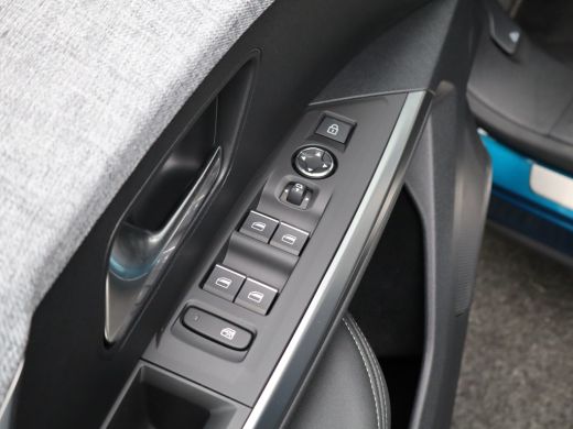 Peugeot e-3008 GT Avantage 210 74 kWh Navi | Airco | Cruise Control | Stoelverwarming | Camera | Apple Carplay/A... ActivLease financial lease
