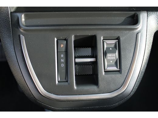 Peugeot e-Expert EV L2 75 kWh | 8 JAAR GARANTIE | CAMERA | NAVI | BETIMMERING | DRAADLOOS CARPLAY | COMFORT WAND | ActivLease financial lease