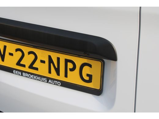Peugeot e-Expert EV L2 75 kWh | 8 JAAR GARANTIE | CAMERA | NAVI | BETIMMERING | DRAADLOOS CARPLAY | COMFORT WAND | ActivLease financial lease