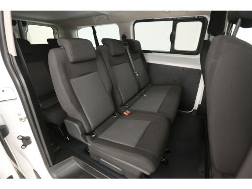 Peugeot e-Traveller Kombi 75 kWh L3H1 8 Zits | Snelladen | SOH 90% | Airco | Camera | Cruise | Parkeersensoren ActivLease financial lease