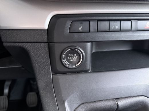 Peugeot Expert 2.0 BlueHDi 145 L3 | Achteruitrijcamera | Airco (automatisch) | Cruise control ActivLease financial lease