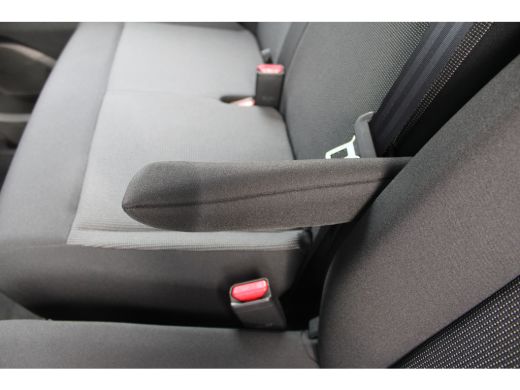 Peugeot e-Expert L3 75 kWh | 8 JAAR GARANTIE | CAMERA | NAVI | DRAADLOOS CARPLAY | COMFORT WAND | ActivLease financial lease