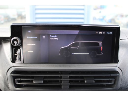 Peugeot e-Expert L3 75 kWh | 8 JAAR GARANTIE | CAMERA | NAVI | DRAADLOOS CARPLAY | COMFORT WAND | ActivLease financial lease
