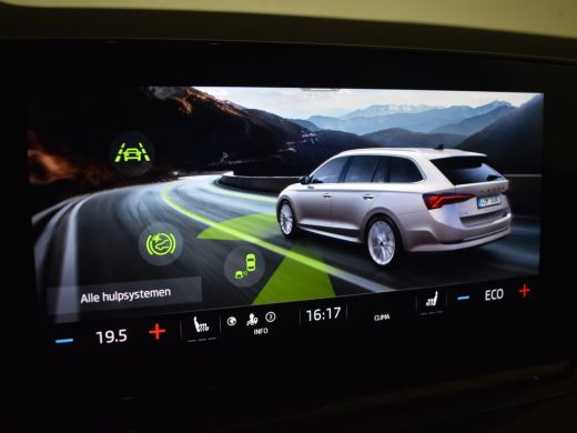Skoda Octavia Combi 1.4 TSI iV PHEV Business Edition 204PK DSG/AUTO | Achteruitrijcamera | Parkeer assistent | ... ActivLease financial lease