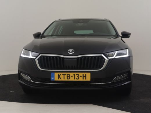 Skoda Octavia Combi 1.4 TSI iV PHEV Business Edition 204PK DSG/AUTO | Achteruitrijcamera | Parkeer assistent | ... ActivLease financial lease