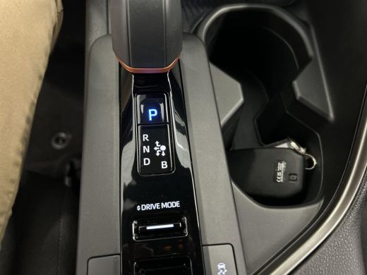 Toyota C-HR 1.8 Hybrid 140 Dynamic ActivLease financial lease