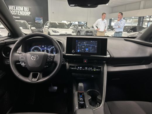 Toyota C-HR 1.8 Hybrid 140 Dynamic ActivLease financial lease