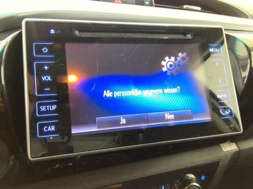 Toyota Hilux 2.4 D-4D AUTOMAAT 4WD 4x4 Double Cab ActivLease financial lease
