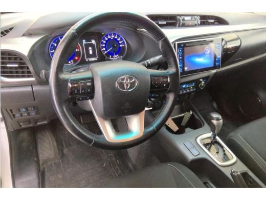 Toyota Hilux 2.4 D-4D AUTOMAAT 4WD 4x4 Double Cab ActivLease financial lease