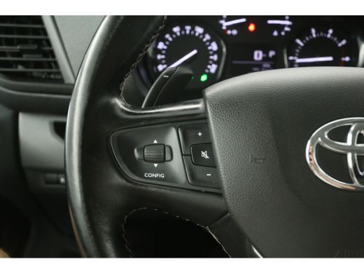 Toyota ProAce 2.0 D-4D L2H1 145PK | Automaat | Airco | Cruise | Camera | Carplay | 3 Zits | Trekhaak ActivLease financial lease