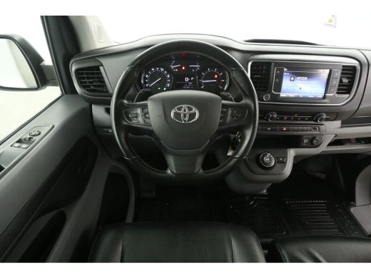 Toyota ProAce 2.0 D-4D L2H1 145PK | Automaat | Airco | Cruise | Camera | Carplay | 3 Zits | Trekhaak ActivLease financial lease