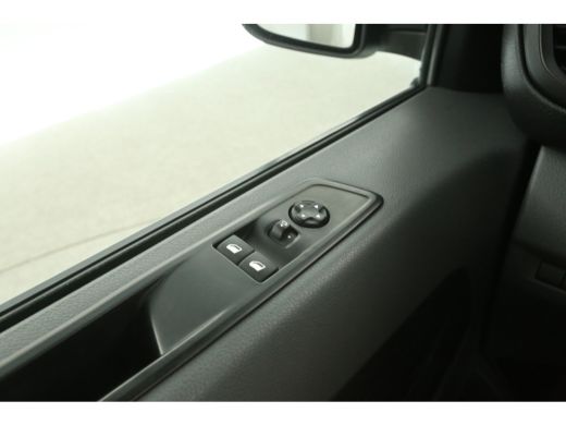 Toyota ProAce 2.0 D-4D L2H1 145PK | Automaat | Airco | Cruise | Camera | Carplay | 3 Zits | Trekhaak ActivLease financial lease