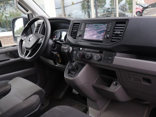 Volkswagen Crafter 35 2.0 TDI 140 PK DSG L4H3 + 3000 KG TREKHAAK | CAMERA | CARPLAY | NAVIGATIE ActivLease financial lease