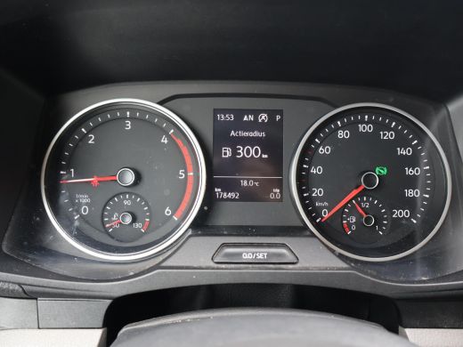 Volkswagen Crafter 35 2.0 TDI 140 PK DSG L4H3 + 3000 KG TREKHAAK | CAMERA | CARPLAY | NAVIGATIE ActivLease financial lease