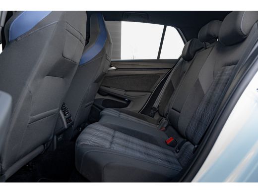 Volkswagen Golf 1.4 eHybrid 245pk GTE SOH 95% | Apple Carplay/Android Auto|telefoonintegratie premium | Cruise co... ActivLease financial lease