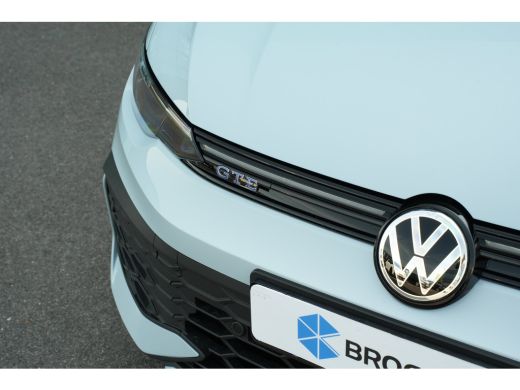 Volkswagen Golf 1.5 eHybrid 272pk GTE | 360 Camera | Adaptive Cruise | Stuur & Stoelverwarming | Head-Up | Panora... ActivLease financial lease