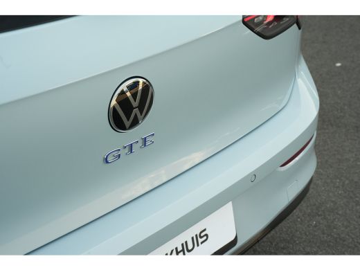 Volkswagen Golf 1.5 eHybrid 272pk GTE | 360 Camera | Adaptive Cruise | Stuur & Stoelverwarming | Head-Up | Panora... ActivLease financial lease