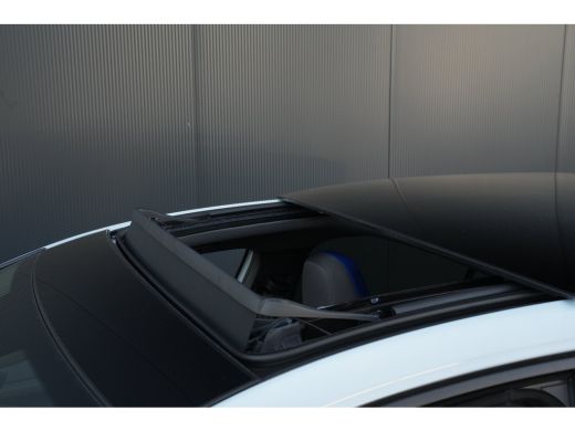 Volkswagen Golf 1.5 eHybrid 272pk GTE | 360 Camera | Adaptive Cruise | Stuur & Stoelverwarming | Head-Up | Panora... ActivLease financial lease