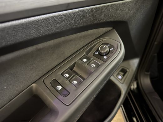 Volkswagen Golf 204PK eHybrid PHEV DSG STYLE CAMERA/CARPLAY/SFEERVERL. ActivLease financial lease
