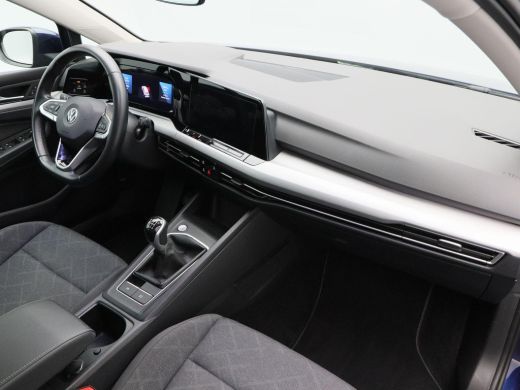 Volkswagen Golf Variant 1.0 TSi 110 Pk Life | Adaptive Cruise | Climatronic | Navigatie | CarPlay | 16 Inch | 73... ActivLease financial lease