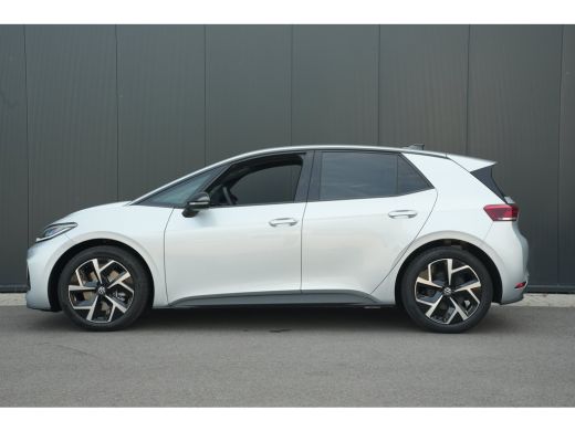Volkswagen ID.3 Neo Life 50 kWh 170pk Stuurverwarming | Stoelverwarming | Achteruitrijcamera | Navigatie | Steunhaak ActivLease financial lease