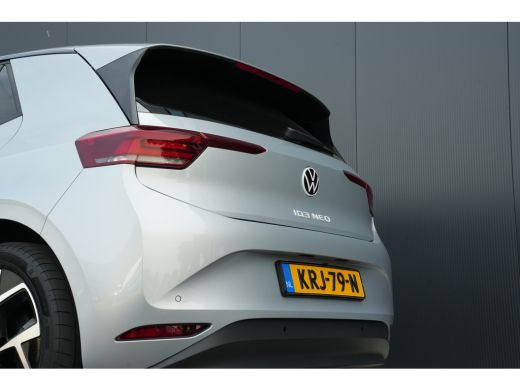 Volkswagen ID.3 Neo Life 50 kWh 170pk Stuurverwarming | Stoelverwarming | Achteruitrijcamera | Navigatie | Steunhaak ActivLease financial lease