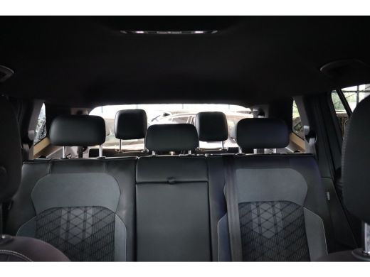 Volkswagen Tiguan Allspace 1.5 TSI R-Line Business 7p. 150PK TREKHAAK | Apple Carplay/Android Auto|telefoonintegratie premiu... ActivLease financial lease