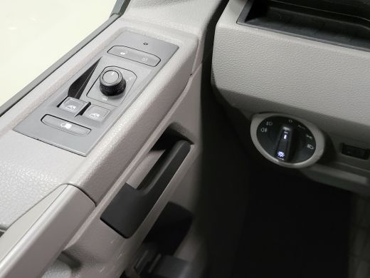 Volkswagen Transporter 2.0TDI 111pk L2/H1 Euro 6! ActivLease financial lease