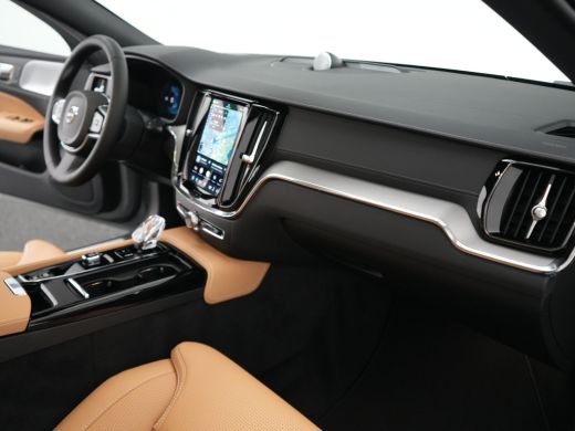 Volvo  V60 T6 Recharge AWD Ultra Dark | Bowers & Wilkins | Head-Up | 360&deg; | Massage | Nappa | Stoelventilati... ActivLease financial lease