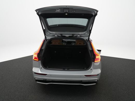 Volvo  V60 T6 Recharge AWD Ultra Dark | Bowers & Wilkins | Head-Up | 360&deg; | Massage | Nappa | Stoelventilati... ActivLease financial lease
