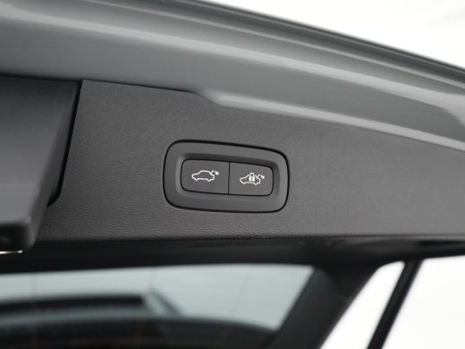 Volvo  V60 T6 Recharge AWD Ultra Dark | Bowers & Wilkins | Head-Up | 360&deg; | Massage | Nappa | Stoelventilati... ActivLease financial lease