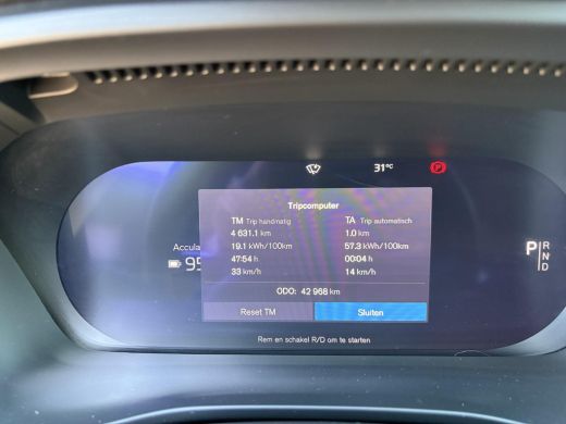 Volvo  XC40 Plus Recharge Pure Electric 2WD SOH: 92% | WARMTEPEOMP | STOEL / STUUR VERWARMING | ELEK. ACHTERK... ActivLease financial lease