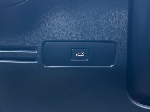 Volvo  XC40 Single Motor Core 69 kWh RWD | Warmtepomp | RWD! | Stoel & stuurverwarming | Trekhaak | Crystal W... ActivLease financial lease