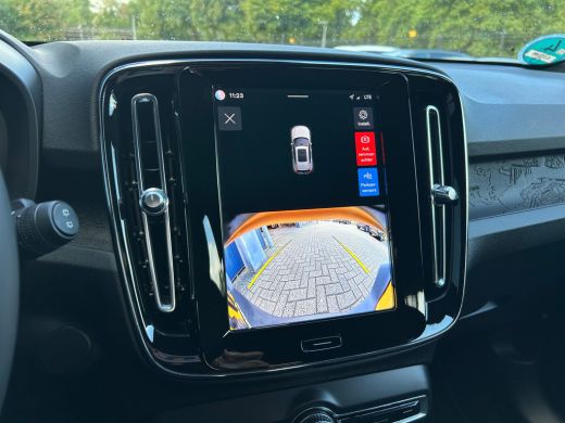 Volvo  XC40 Single Motor Core 69 kWh RWD | Warmtepomp | RWD! | Stoel & stuurverwarming | Trekhaak | Crystal W... ActivLease financial lease