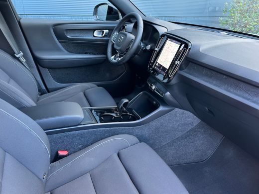 Volvo  XC40 Single Motor Core 69 kWh RWD | Warmtepomp | RWD! | Stoel & stuurverwarming | Trekhaak | Crystal W... ActivLease financial lease