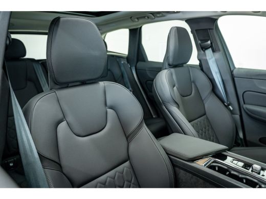 Volvo  XC60 T6 350PK Ultra Dark | Luchtvering | Trekhaak | 360 | Getint Glas | Panoramadak ActivLease financial lease