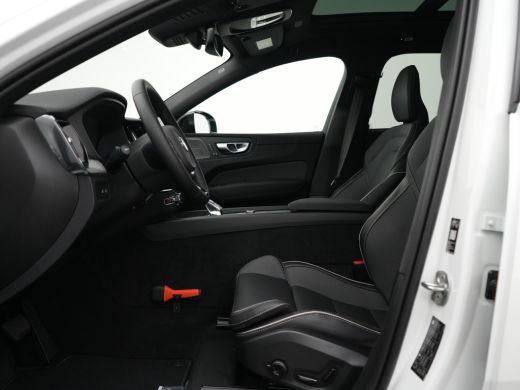 Volvo  XC60 T6 Recharge AWD Plus Black Edition | Luchtvering | Premium Pack | Head-Up | Panoramadak | 360&deg; Ca... ActivLease financial lease