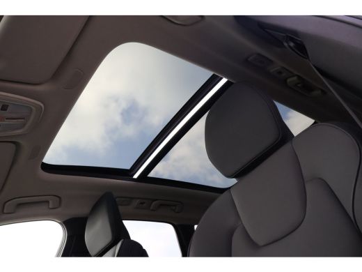 Volvo  XC60 T6 Ultra Dark | Luchtvering | Trekhaak | Pano | HUD| ActivLease financial lease
